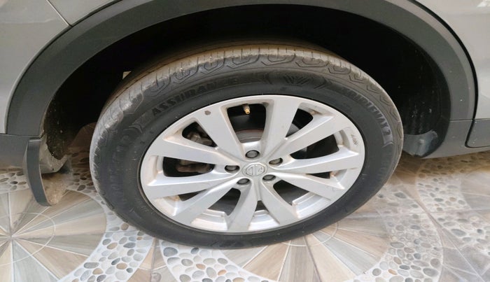 2022 MG ASTOR SUPER 1.5 CVT, Petrol, Automatic, 45,934 km, tyre