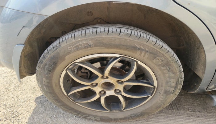 2014 Mahindra XUV500 W4, Diesel, Manual, 69,823 km, tyre