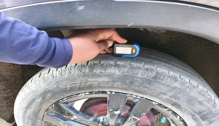 2018 Maruti Vitara Brezza ZDI AMT, Diesel, Automatic, 1,27,319 km, tyre