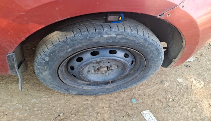 2011 Tata Indica Vista AURA QUADRAJET, Diesel, Manual, 2,52,662 km, tyre