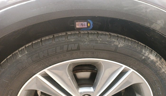 2017 Hyundai Creta SX PLUS AT 1.6 DIESEL, Diesel, Automatic, 1,25,822 km, tyre