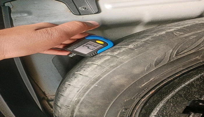 2017 Hyundai Creta SX PLUS AT 1.6 DIESEL, Diesel, Automatic, 1,25,822 km, tyre