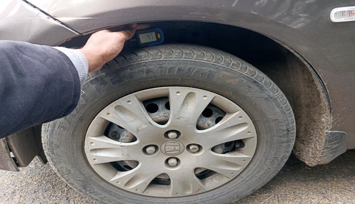 2014 Honda Amaze 1.2L I-VTEC S, Petrol, Manual, 84,577 km, tyre