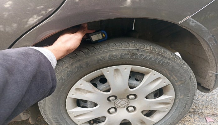 2014 Honda Amaze 1.2L I-VTEC S, Petrol, Manual, 84,577 km, tyre