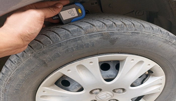 2014 Honda Amaze 1.2L I-VTEC S, Petrol, Manual, 84,577 km, tyre