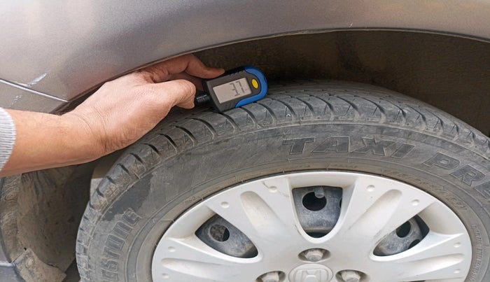 2014 Honda Amaze 1.2L I-VTEC S, Petrol, Manual, 84,577 km, tyre