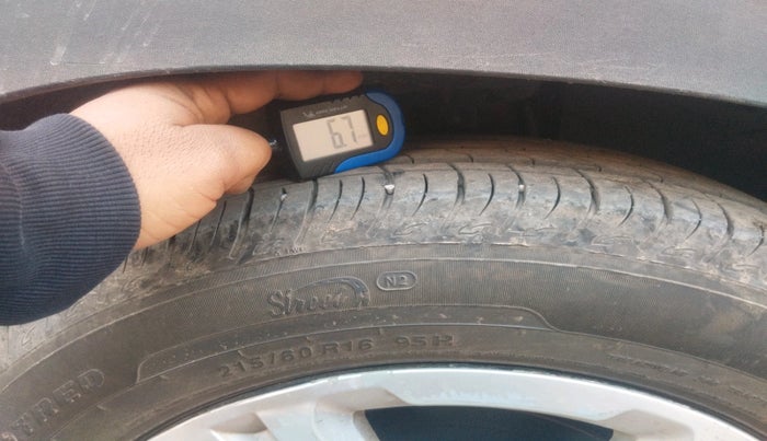 2021 KIA SONET HTK PLUS 1.2, Petrol, Manual, 89,913 km, tyre