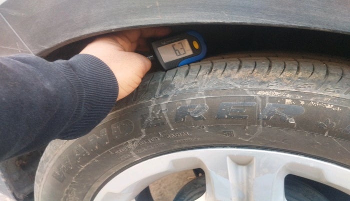 2021 KIA SONET HTK PLUS 1.2, Petrol, Manual, 89,913 km, tyre