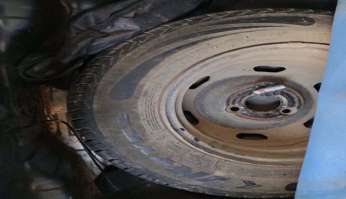 2016 Renault Kwid RXT 1.0, Petrol, Manual, 25,428 km, tyre