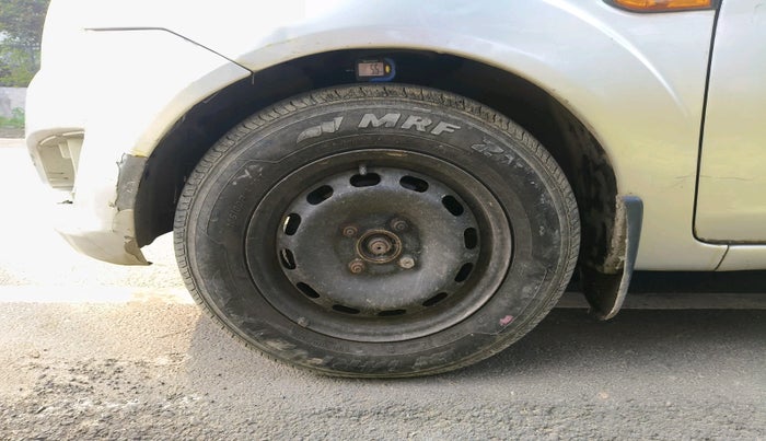 2013 Ford Figo LXI 1.4 DIESEL, Diesel, Manual, 63,556 km, tyre