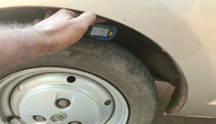 2011 Tata Nano LX, Petrol, Manual, 25,994 km, tyre