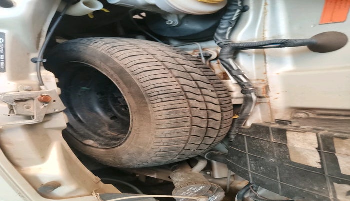 2011 Tata Nano LX, Petrol, Manual, 25,994 km, tyre