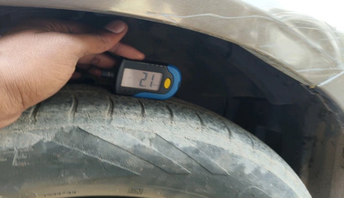 2011 Maruti Ritz VXI, Petrol, Manual, 1,23,456 km, tyre