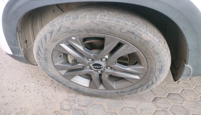 2022 KIA SELTOS HTX IVT 1.5 PETROL, Petrol, Automatic, 66,602 km, tyre