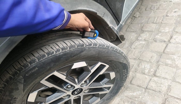 2023 Hyundai VENUE SX (O) 1.0 TURBO DCT, Petrol, Automatic, 25,345 km, tyre