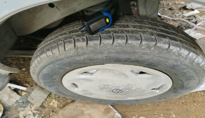 2012 Maruti Eeco 5 STR WITH A/C+HTR, Petrol, Manual, 1,08,262 km, tyre