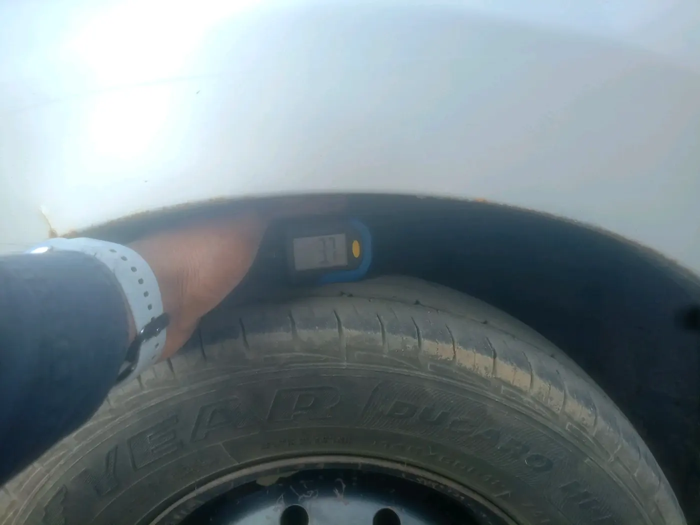 2012 Maruti Alto 800 LXI, CNG, Manual, 2,04,586 km, tyre