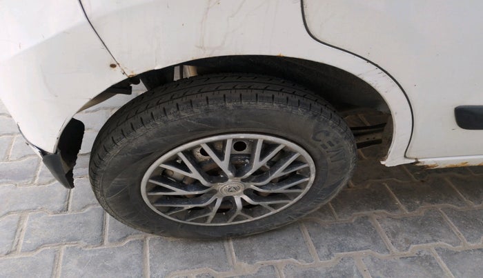 2016 Maruti Wagon R 1.0 LXI CNG, Petrol, Manual, 1,01,176 km, tyre