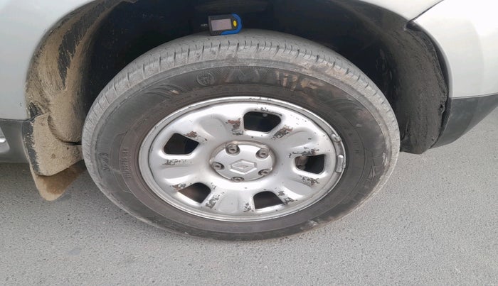 2013 Renault Duster 85 PS RXE DIESEL, Diesel, Manual, 1,26,737 km, tyre