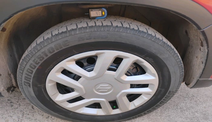 2018 Maruti Vitara Brezza VDI, Diesel, Manual, 1,58,401 km, tyre