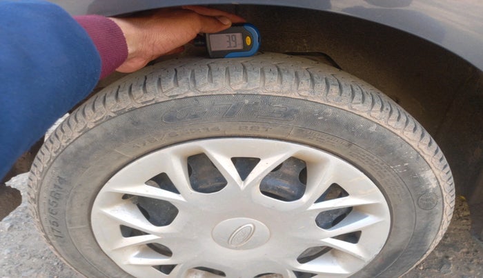 2017 Ford New Figo TREND 1.2 PETROL, Petrol, Manual, 31,884 km, tyre