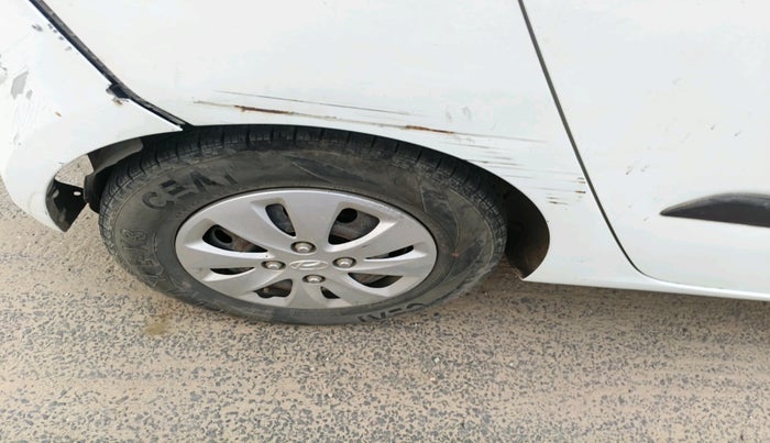 2012 Hyundai i10 MAGNA 1.1, Petrol, Manual, 58,795 km, tyre