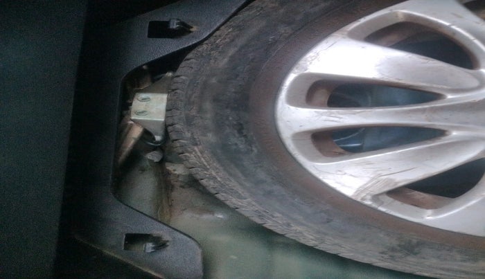 2015 Maruti Baleno ALPHA PETROL 1.2, Petrol, Manual, 1,19,464 km, tyre