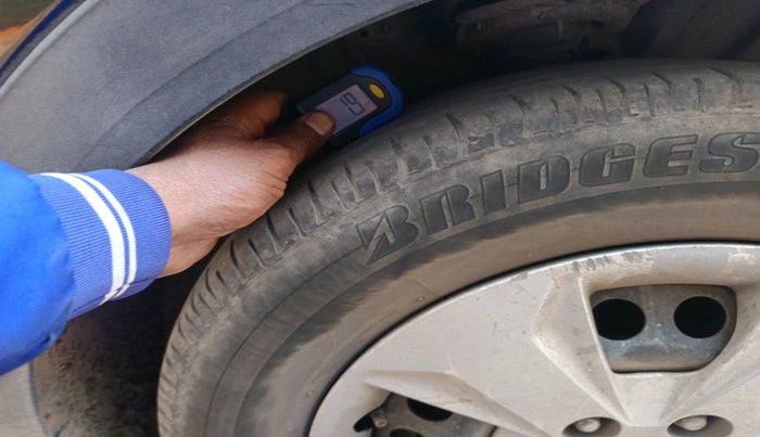 2019 Hyundai Creta E PLUS 1.4 DIESEL, Diesel, Manual, 2,44,109 km, tyre