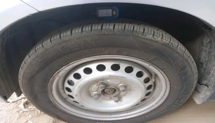 2014 Honda Amaze 1.5L I-DTEC E, Diesel, Manual, 89,818 km, tyre