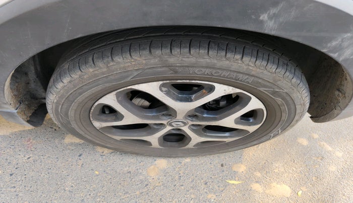 2017 Renault Captur PLATINE DIESEL , Diesel, Manual, 1,45,392 km, tyre