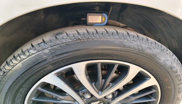 2024 Maruti Ertiga ZXI (O) CNG, Petrol, Manual, 36,750 km, tyre