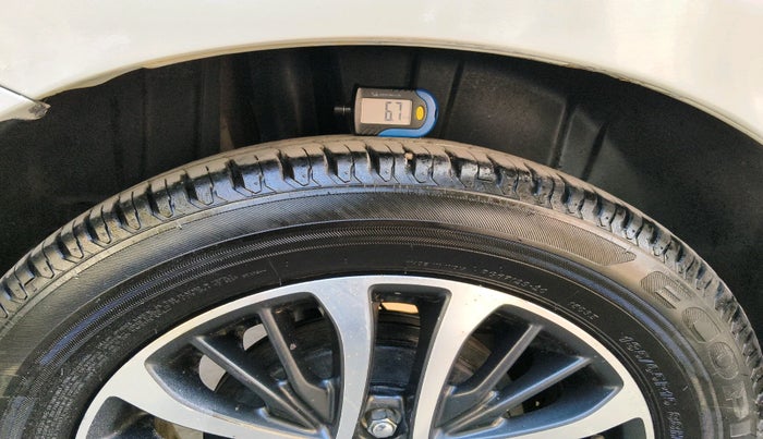 2024 Maruti Ertiga ZXI (O) CNG, Petrol, Manual, 36,750 km, tyre