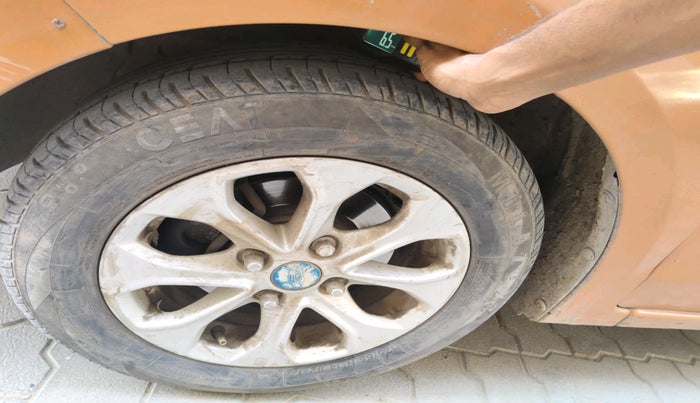 2016 Ford Figo Aspire TITANIUM 1.2 PETROL, Petrol, Manual, 95,673 km, tyre