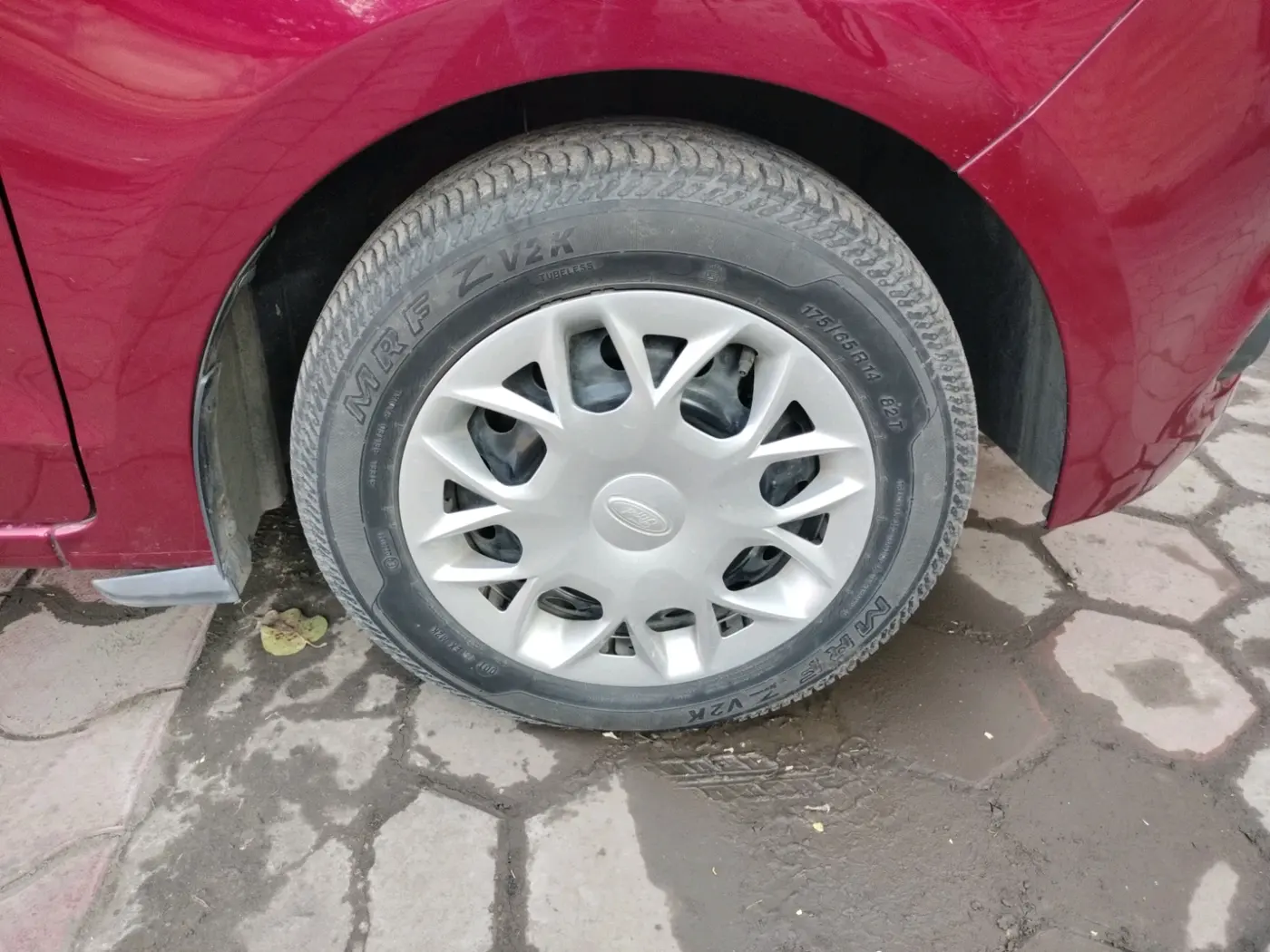 2017 Ford Figo Aspire TREND 1.2 PETROL, Petrol, Manual, 19,776 km, tyre