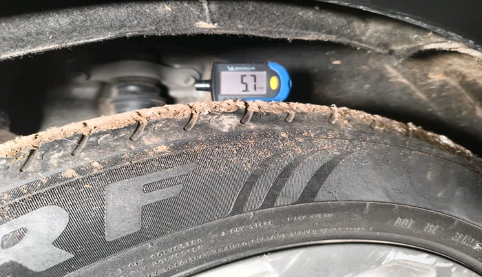 2023 KIA CARENS PRESTIGE 1.5 DIESEL IMT 7 STR, Diesel, Manual, 36,987 km, tyre