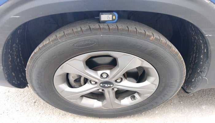 2021 KIA SELTOS HTK PLUS 1.5, Petrol, Manual, 57,536 km, tyre