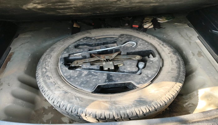 2016 Maruti S Cross ZETA 1.3, Diesel, Manual, 1,35,459 km, tyre