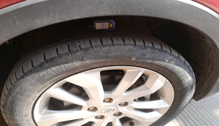 2019 Mahindra XUV300 W8 1.5 DIESEL, Diesel, Manual, 81,650 km, tyre