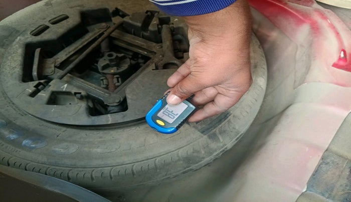 2011 Hyundai i10 MAGNA 1.2, Petrol, Manual, 81,263 km, tyre