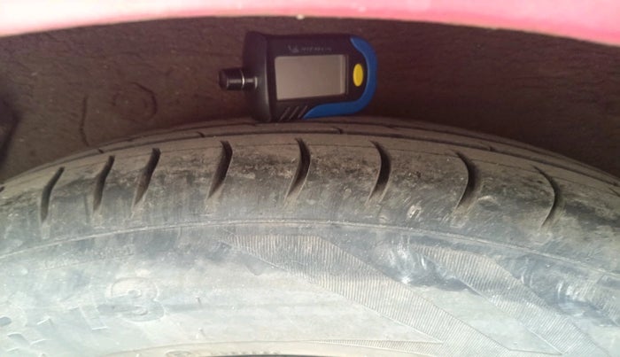 2010 Hyundai i10 MAGNA 1.2, Petrol, Manual, 79,162 km, tyre