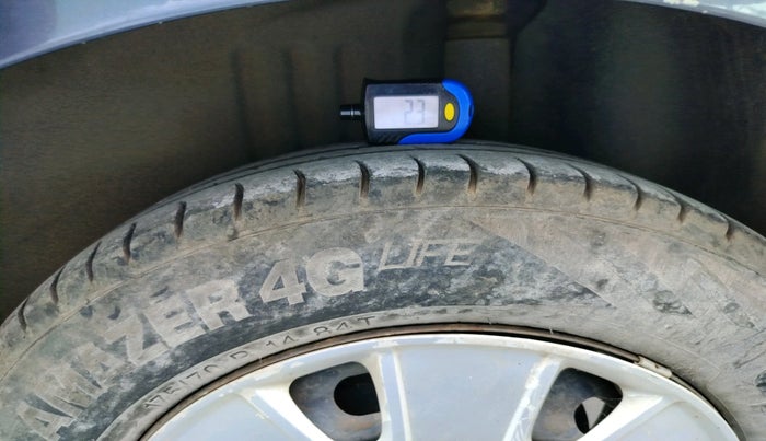 2012 Ford Fiesta Classic CLXI 1.4 DIESEL, Diesel, Manual, 1,85,000 km, tyre