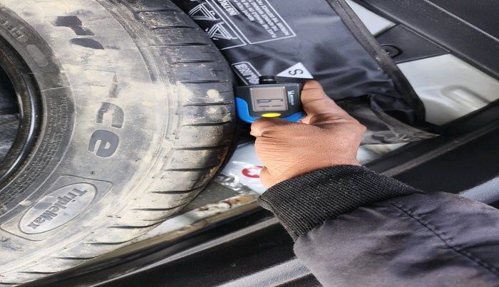 2023 KIA SELTOS HTX PETROL 1.5, Petrol, Manual, 40,910 km, tyre