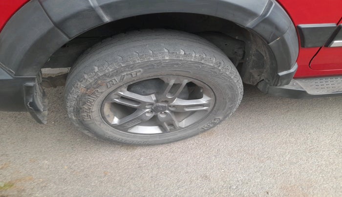 2020 Mahindra Thar LX HARD TOP 4WD MT, Diesel, Manual, 62,002 km, tyre