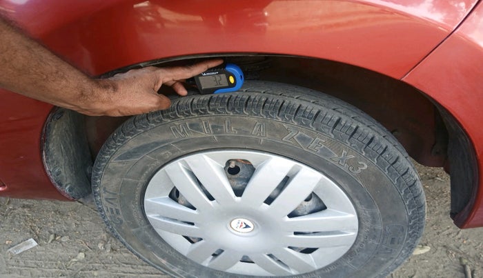 2017 Maruti Alto 800 LXI CNG, Petrol, Manual, 36,345 km, tyre