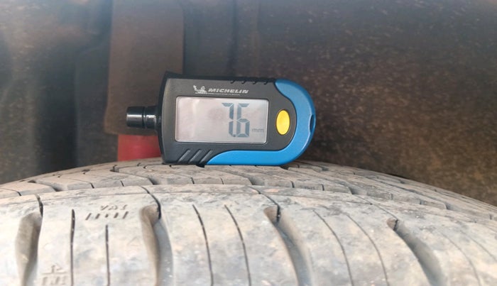 2015 Ford New Figo TITANIUM1.5 DIESEL, Diesel, Manual, 2,57,752 km, tyre