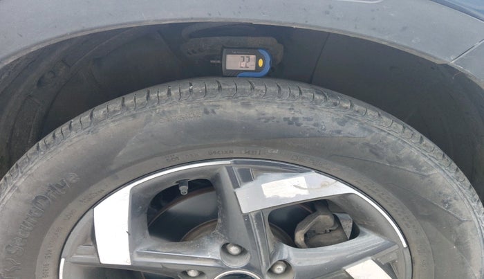 2021 Hyundai VENUE SX 1.0 TURBO IMT, Petrol, Manual, 31,654 km, tyre