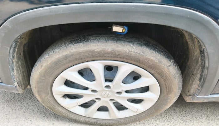 2023 Maruti Grand Vitara SIGMA SMART HYBRID, Petrol, Manual, 32,805 km, tyre