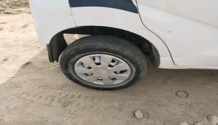 2018 Datsun Redi Go A, Petrol, Manual, 86,975 km, tyre