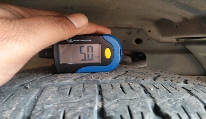 2019 Tata Safari Storme 2.2 VX 4X2, Diesel, Manual, 84,044 km, tyre