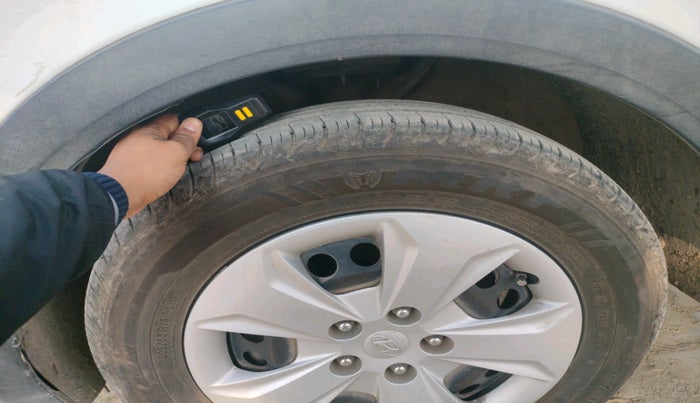 2019 Hyundai Creta E PLUS 1.4 DIESEL, Diesel, Manual, 1,26,206 km, tyre